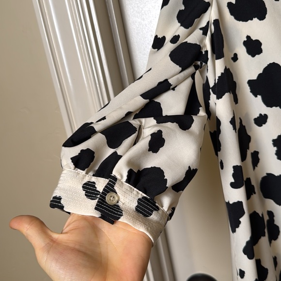🍁 Who What Wear Small Cow Print Dress Offwhite Black Ruffle Bottom Front Tie - Picture 3 of 6